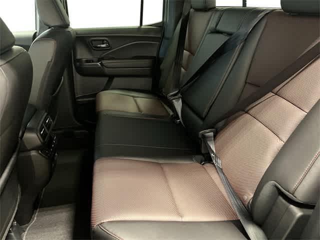 Photo of 2025 Platinum White Pearl Honda Ridgeline
