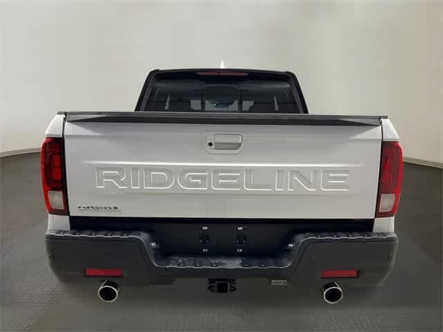 Photo of 2025 Platinum White Pearl Honda Ridgeline