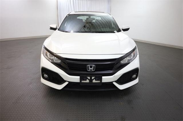 Photo of 2018 White Orchid Pearl Honda Civic