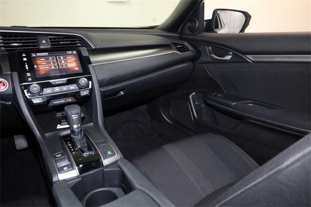 Photo of 2018 White Orchid Pearl Honda Civic