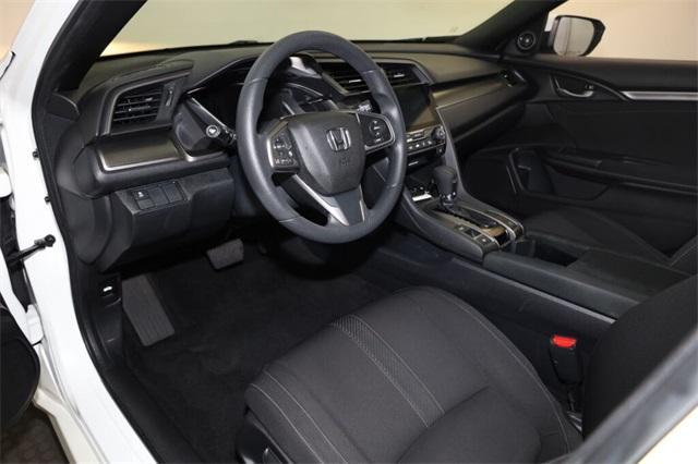 Photo of 2018 White Orchid Pearl Honda Civic