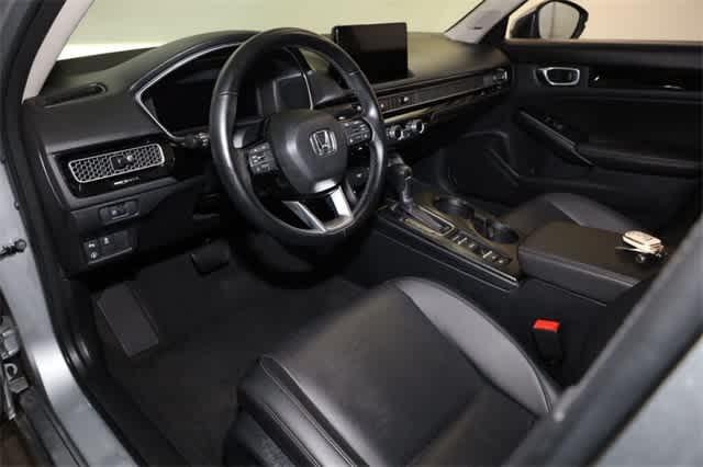 Photo of 2023 Lunar Silver Metallic Honda Civic