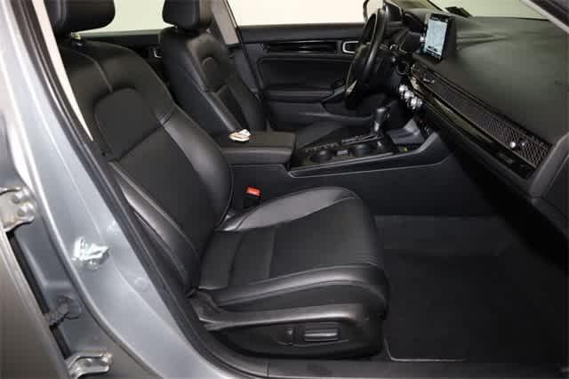 Photo of 2023 Lunar Silver Metallic Honda Civic