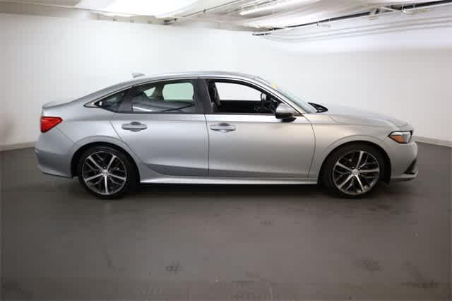 Photo of 2023 Lunar Silver Metallic Honda Civic