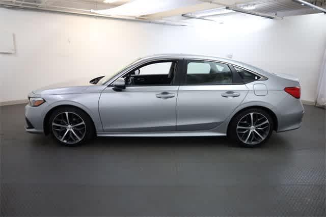 Photo of 2023 Lunar Silver Metallic Honda Civic