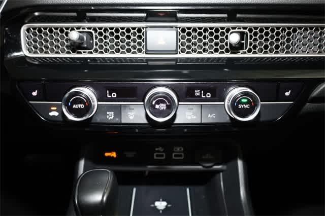 Photo of 2023 Lunar Silver Metallic Honda Civic