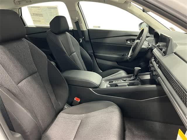 Photo of 2025 Solar Silver Metallic Honda Accord