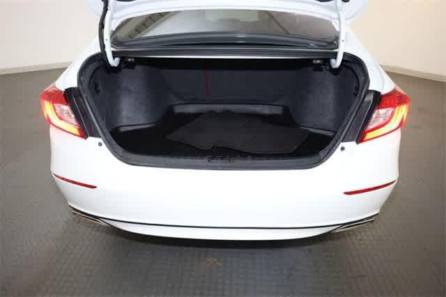 Photo of 2022 Platinum White Pearl Honda Accord