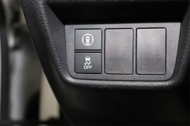 Photo of 2022 Platinum White Pearl Honda Accord