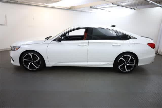 Photo of 2022 Platinum White Pearl Honda Accord