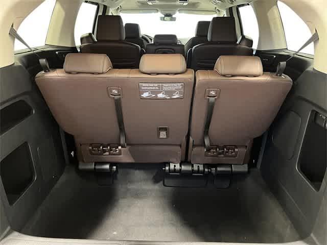 Photo of 2026 Platinum White Pearl Honda Odyssey
