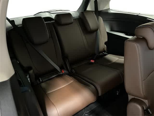 Photo of 2026 Platinum White Pearl Honda Odyssey