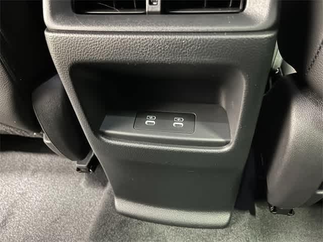Photo of 2026 Platinum White Pearl Honda CR-V Hybrid