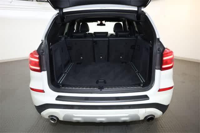 Photo of 2018 Mineral White Metallic BMW X3
