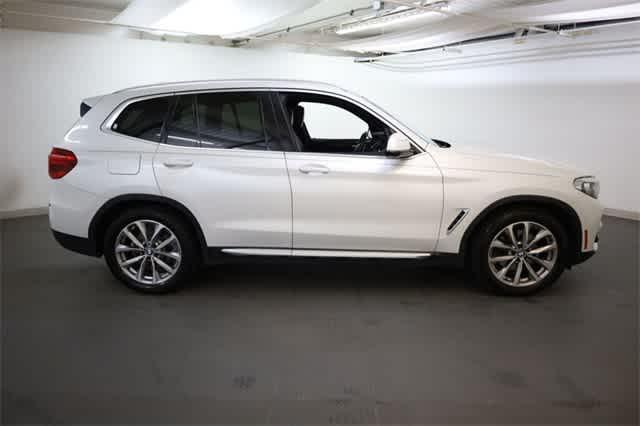 Photo of 2018 Mineral White Metallic BMW X3
