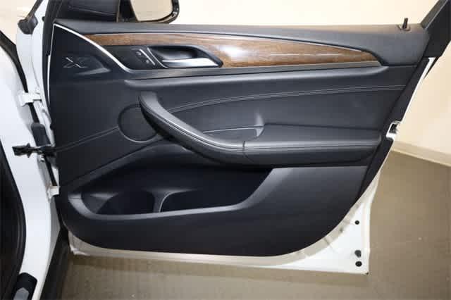Photo of 2018 Mineral White Metallic BMW X3