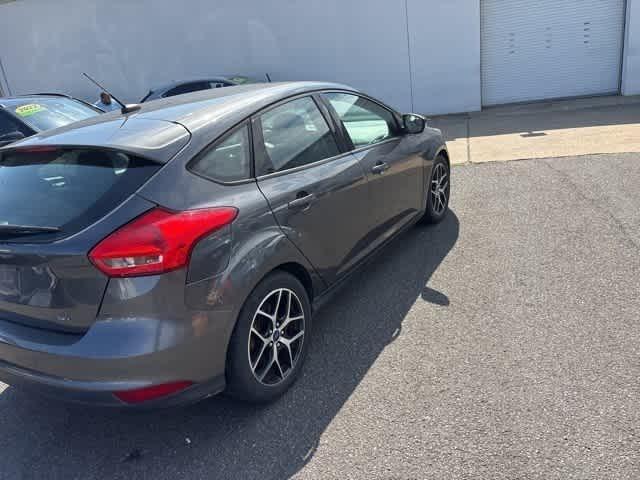 Photo of 2018 Gray Ford Focus