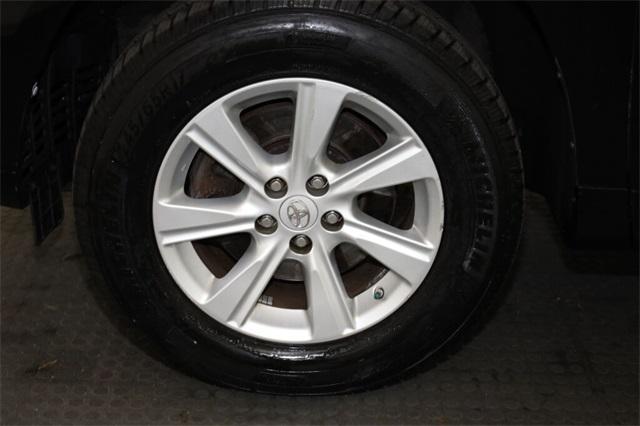 Photo of 2013 Black Toyota Highlander Hybrid