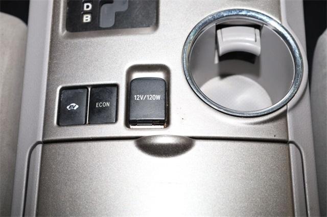 Photo of 2013 Black Toyota Highlander Hybrid