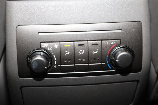 Photo of 2013 Black Toyota Highlander Hybrid