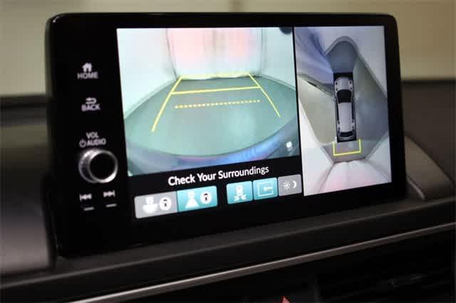 Photo of 2024 Blue Honda Pilot