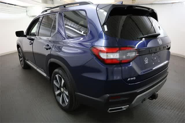 Photo of 2024 Blue Honda Pilot