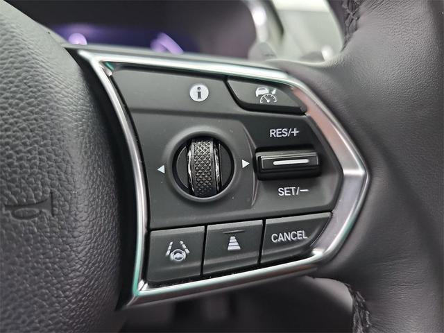 Photo of 2025 Liquid Carbon Metallic Acura MDX