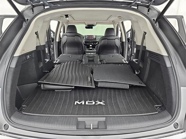 Photo of 2025 Liquid Carbon Metallic Acura MDX