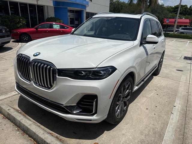 2021 BMW X7
