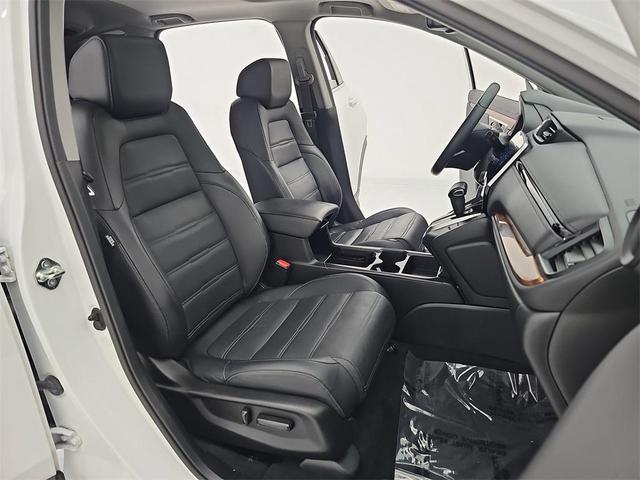 Photo of 2020 Platinum White Pearl Honda CR-V