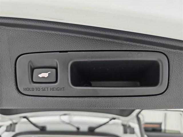 Photo of 2020 Platinum White Pearl Honda CR-V