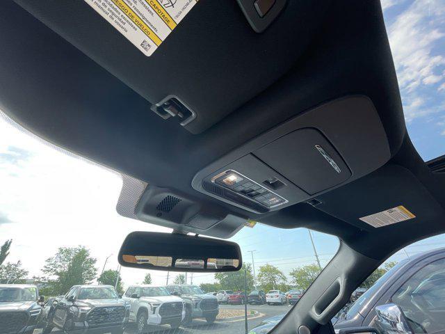 Photo of 2022 Star White Metallic Tri-Coat Ford F-150