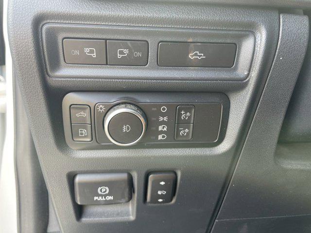 Photo of 2022 Star White Metallic Tri-Coat Ford F-150