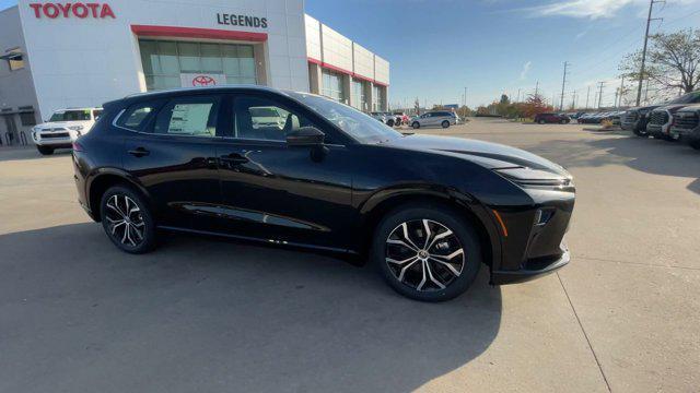 Photo of 2025 Black Toyota Crown Signia
