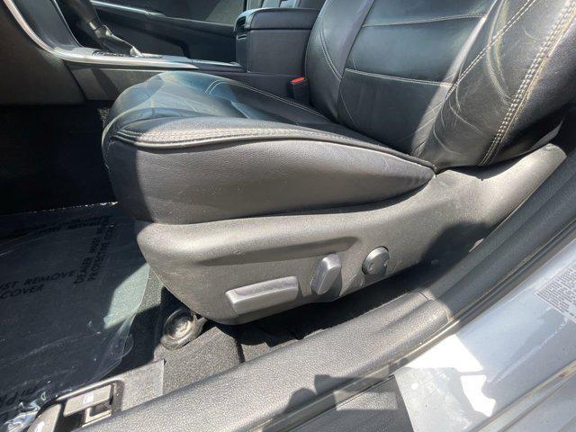 Photo of 2016 Celestial Silver Metallic Toyota Camry Hybrid