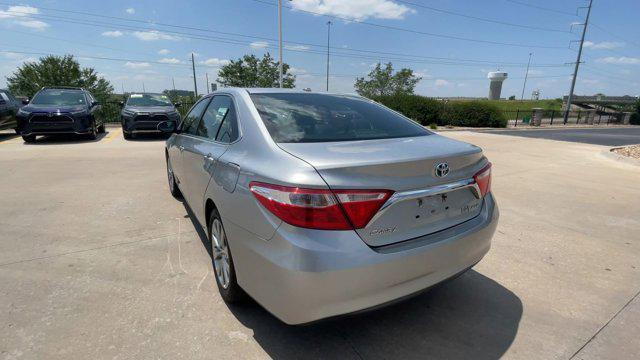 Photo of 2016 Celestial Silver Metallic Toyota Camry Hybrid