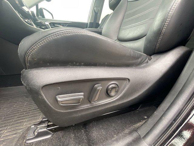 Photo of 2022 Midnight Black Metallic Toyota RAV4