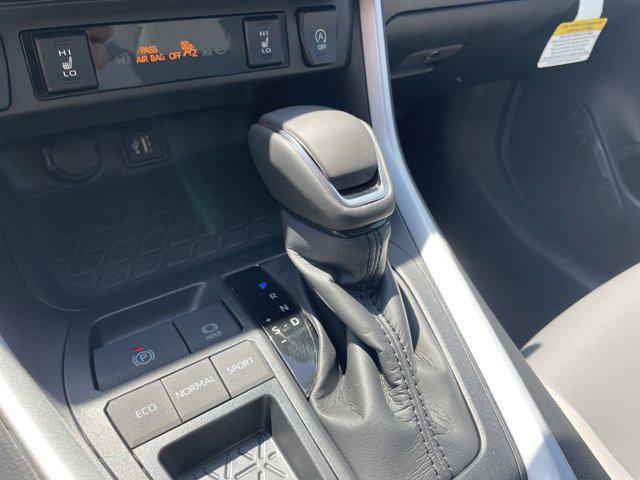 Photo of 2025 Wind Chill Pearl Toyota RAV4