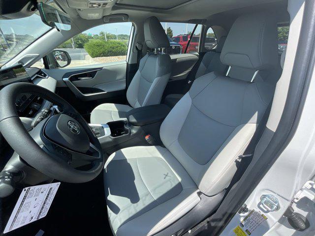 Photo of 2025 Wind Chill Pearl Toyota RAV4
