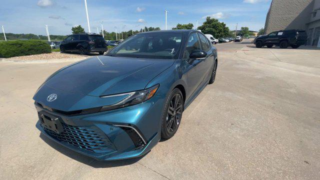 Photo of 2025 Ocean Gem/Midnight Black Metallic Toyota Camry