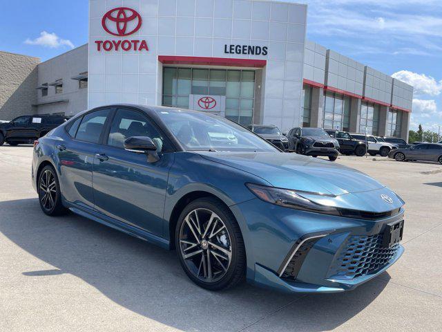 Photo of 2025 Ocean Gem/Midnight Black Metallic Toyota Camry