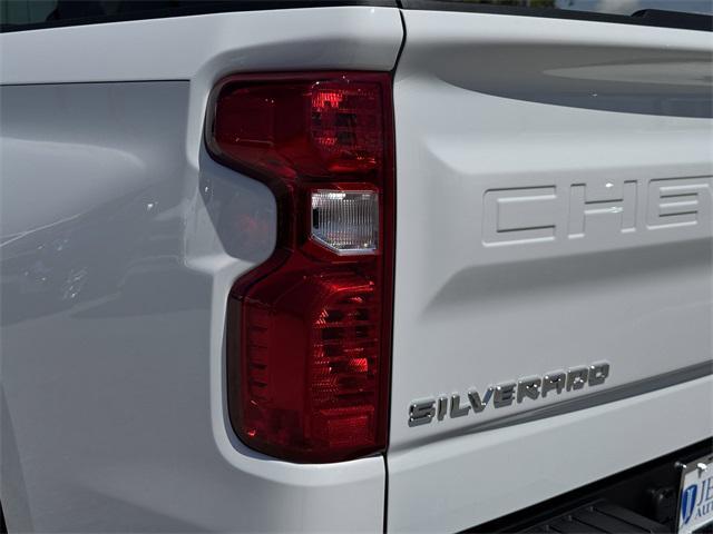 Photo of 2025 Summit White Chevrolet Silverado 1500