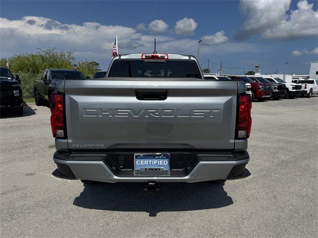 Photo of 2025 Sterling Gray Metallic Chevrolet Colorado