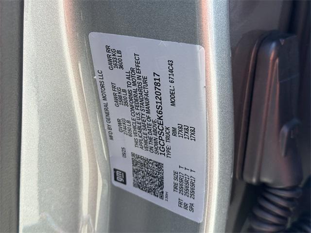 Photo of 2025 Sterling Gray Metallic Chevrolet Colorado