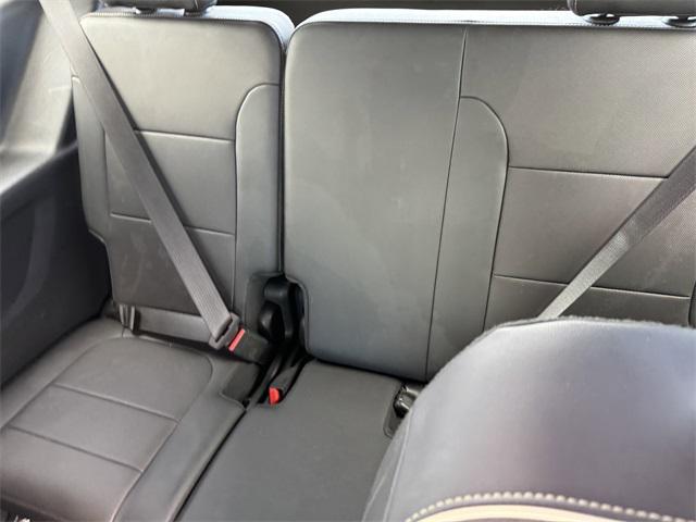 Photo of 2023 Mosaic Black Metallic Chevrolet Traverse