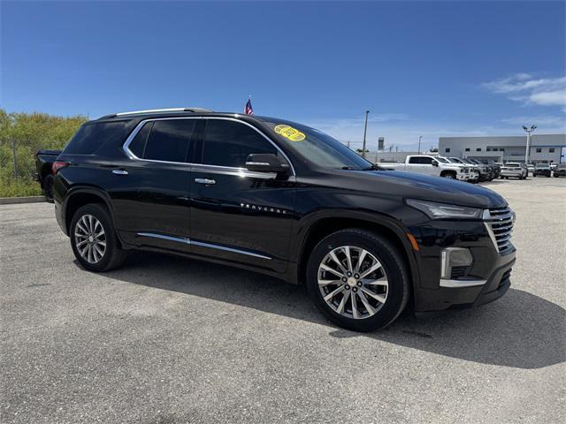 Photo of 2023 Mosaic Black Metallic Chevrolet Traverse