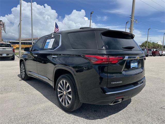 Photo of 2023 Mosaic Black Metallic Chevrolet Traverse