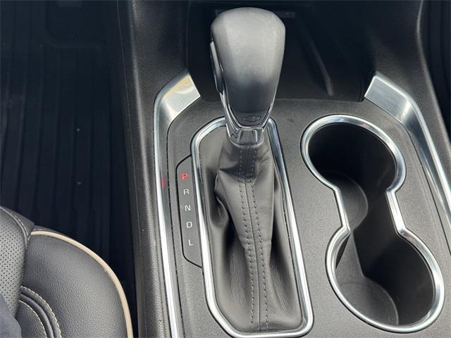 Photo of 2023 Mosaic Black Metallic Chevrolet Traverse