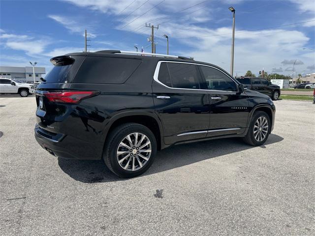 Photo of 2023 Mosaic Black Metallic Chevrolet Traverse