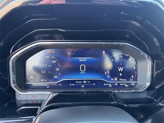 Photo of 2025 Summit White Chevrolet Silverado 2500